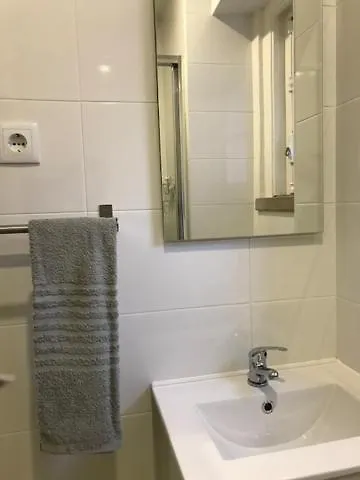 Romantic 1 Bedroom Apartment At Roma Avenue - 1C Lisbon