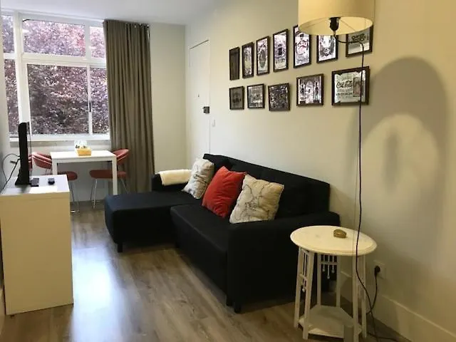 Romantic 1 Bedroom Apartment At Roma Avenue - 1C Lisbon