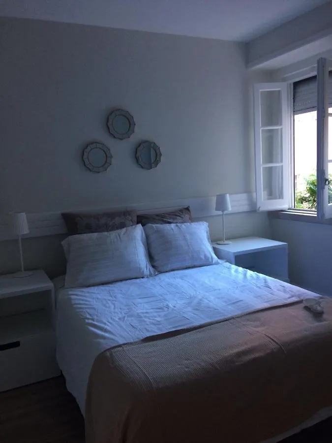 Romantic 1 Bedroom Apartment At Roma Avenue - 1C Lisbon