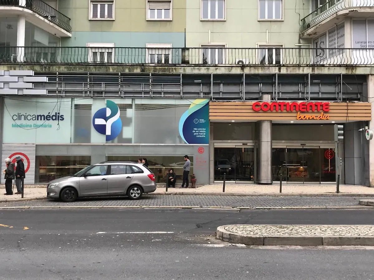 Romantic 1 Bedroom Apartment At Roma Avenue - 1C Lisbon Portugal